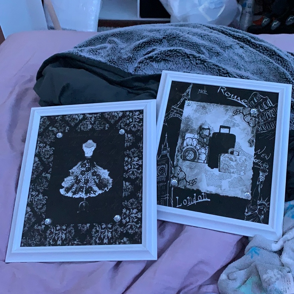 Pairs themed Pictures